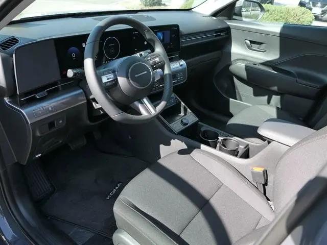 2025 Hyundai Kona EV SEL