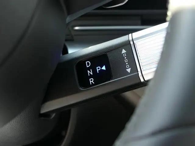 2025 Hyundai Kona EV SEL