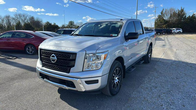 2021 Nissan Titan Crew Cab SV 4x4 for sale in Smyrna, TN
