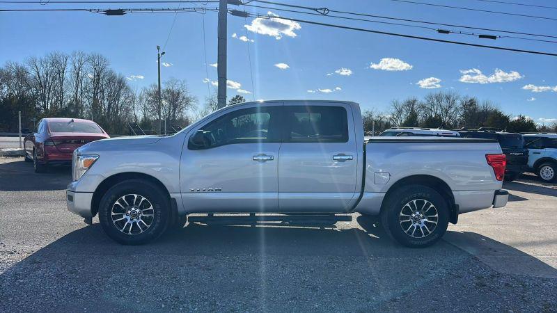 2021 Nissan Titan Crew Cab SV 4x4