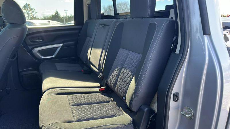 2021 Nissan Titan Crew Cab SV 4x4