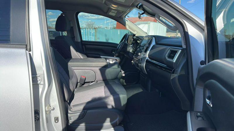 2021 Nissan Titan Crew Cab SV 4x4