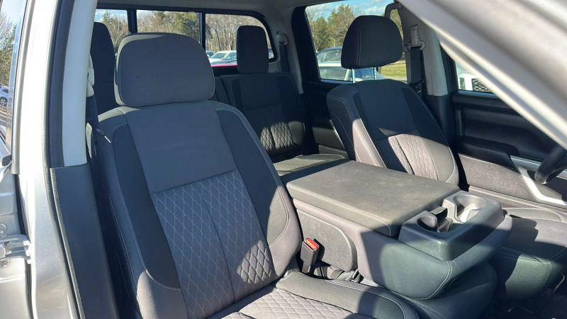 2021 Nissan Titan Crew Cab SV 4x4