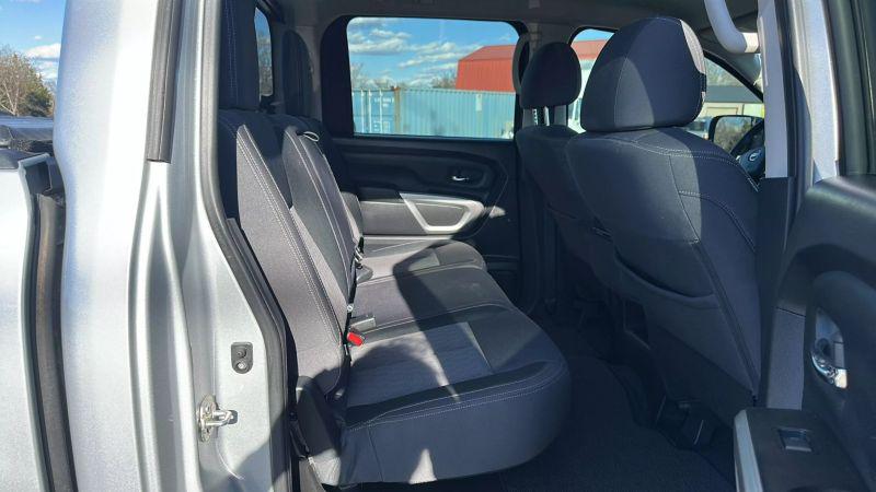 2021 Nissan Titan Crew Cab SV 4x4