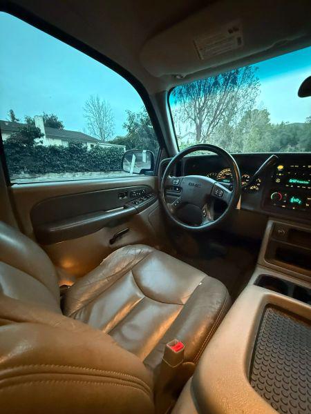 2003 GMC Yukon SLT