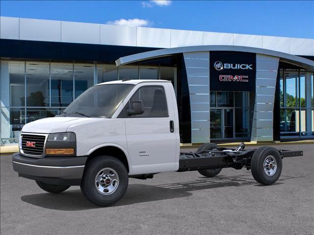 2025 GMC Savana Cutaway Work Van