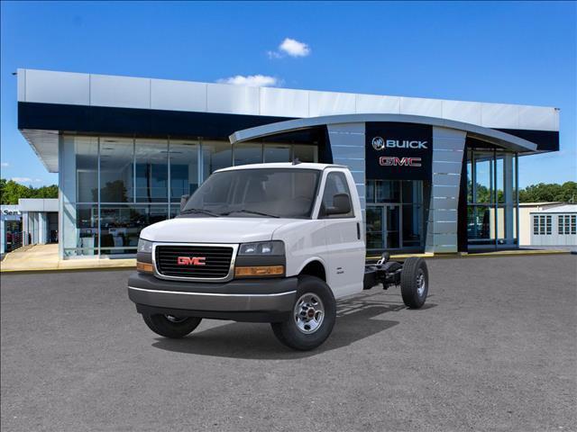 2025 GMC Savana Cutaway Work Van