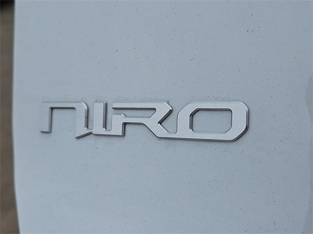 2025 Kia Niro LX