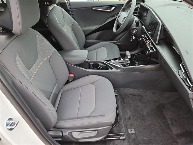 2025 Kia Niro LX
