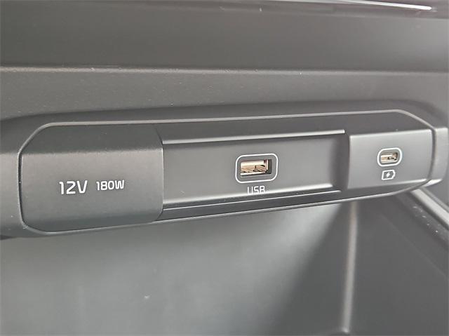 2025 Kia Niro LX