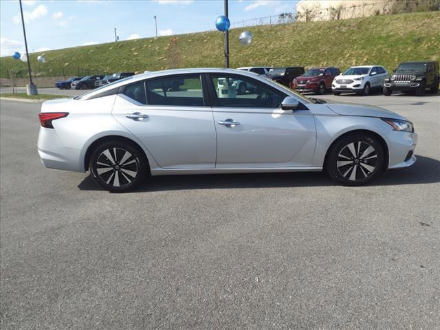 2022 Nissan Altima SV FWD