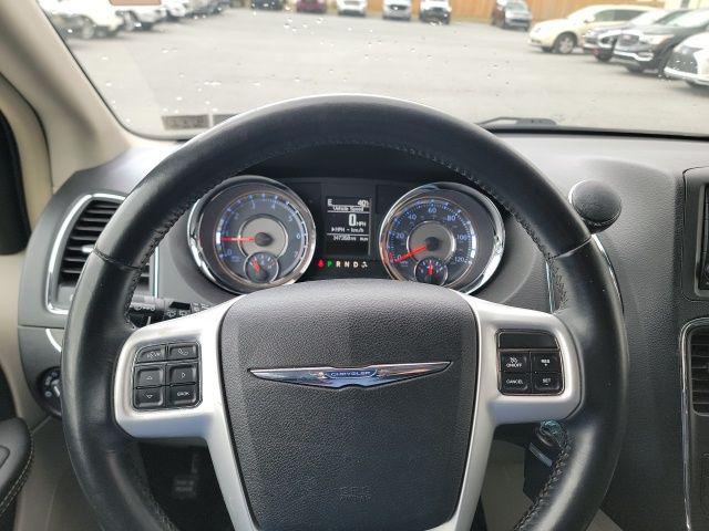 2014 Chrysler Town & Country Touring