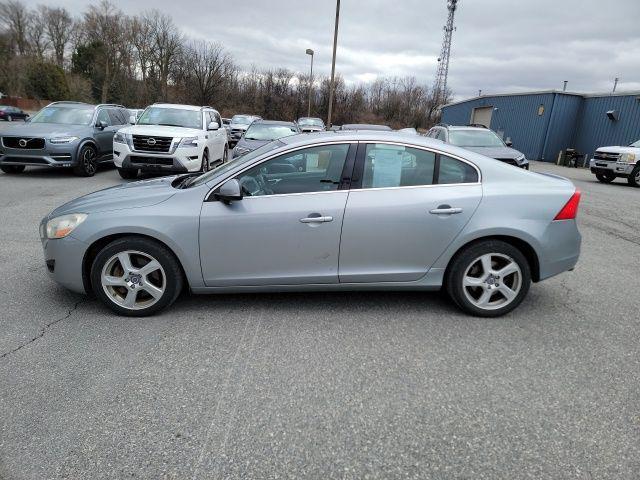 2013 Volvo S60 T5 Platinum