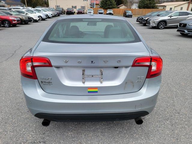 2013 Volvo S60 T5 Platinum