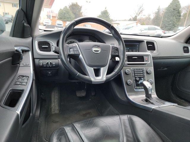 2013 Volvo S60 T5 Platinum