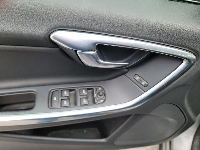2013 Volvo S60 T5 Platinum