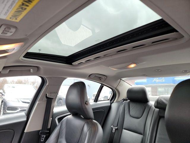 2013 Volvo S60 T5 Platinum