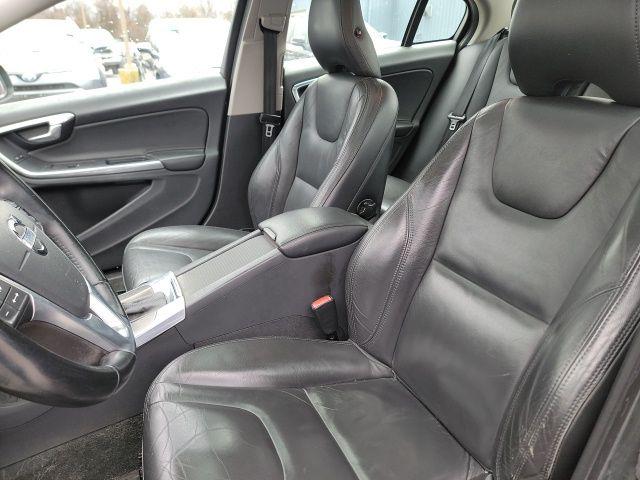 2013 Volvo S60 T5 Platinum