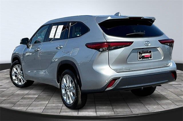 2022 Toyota Highlander Limited