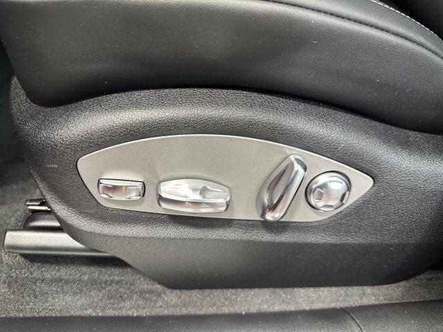 2025 Porsche Macan S