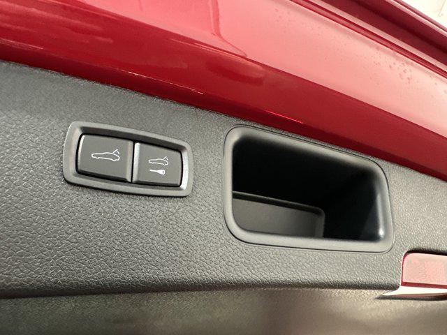 2025 Porsche Macan S