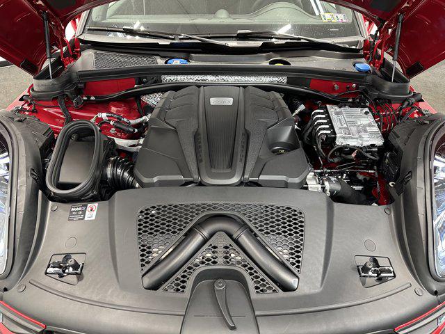 2025 Porsche Macan S