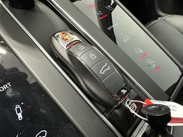 2025 Porsche Macan S