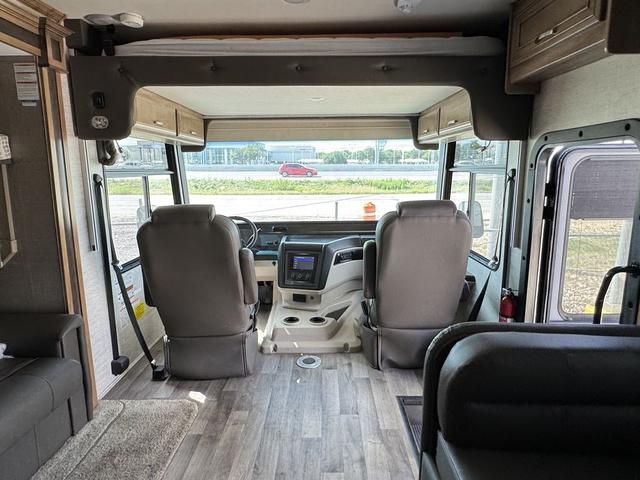 2021 Ford F-53 36H