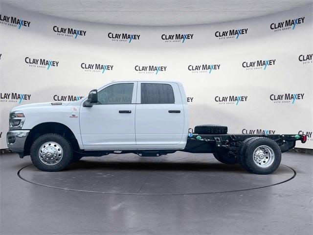 2025 RAM Ram 3500 Chassis Cab RAM 3500 TRADESMAN CREW CAB CHASSIS 4X4 60 CA