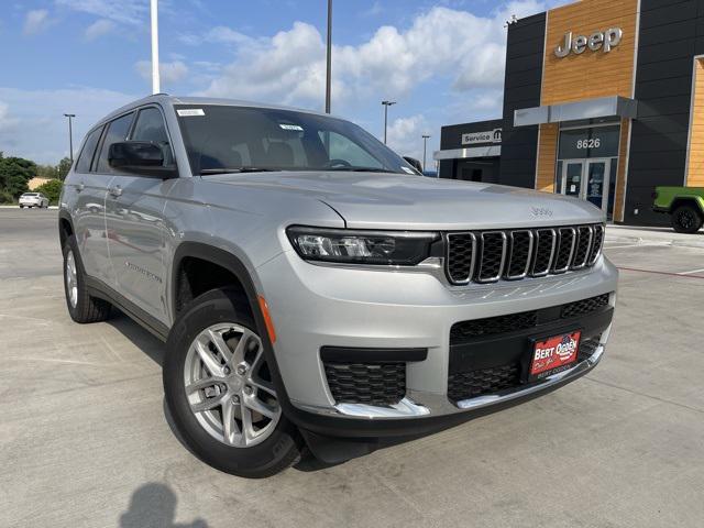 2025 Jeep Grand Cherokee GRAND CHEROKEE L LAREDO 4X2