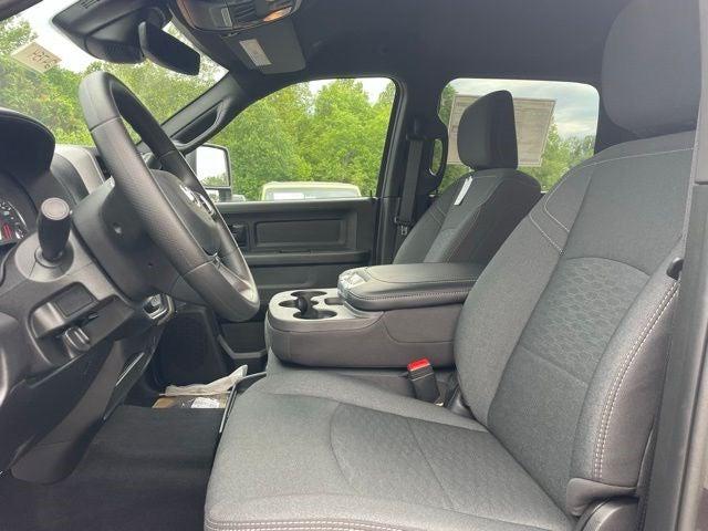 2025 RAM Ram 3500 RAM 3500 TRADESMAN CREW CAB 4X4 8 BOX