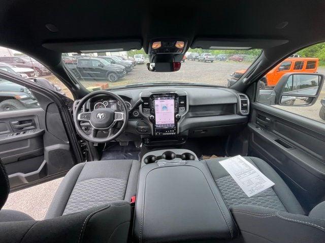 2025 RAM Ram 3500 RAM 3500 TRADESMAN CREW CAB 4X4 8 BOX