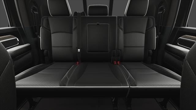 2025 RAM Ram 3500 RAM 3500 LARAMIE MEGA CAB 4X4 64 BOX