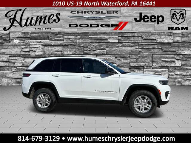 2025 Jeep Grand Cherokee GRAND CHEROKEE LAREDO 4X4