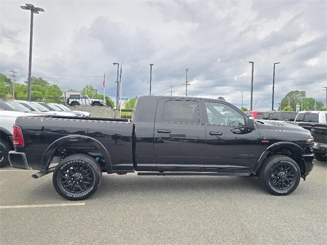 2025 RAM Ram 2500 RAM 2500 LIMITED MEGA CAB 4X4 64 BOX