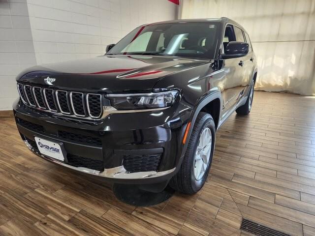 2025 Jeep Grand Cherokee GRAND CHEROKEE L LAREDO X 4X4