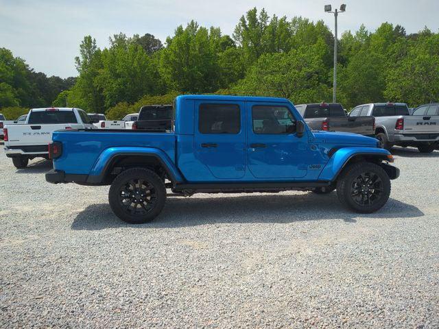 2025 Jeep Gladiator GLADIATOR NIGHTHAWK 4X4 2025 Jeep Gladiator GLADIATOR NIGHTHAWK 4X4