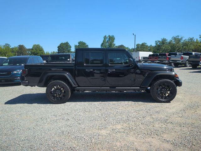 2025 Jeep Gladiator GLADIATOR NIGHTHAWK 4X4 2025 Jeep Gladiator GLADIATOR NIGHTHAWK 4X4
