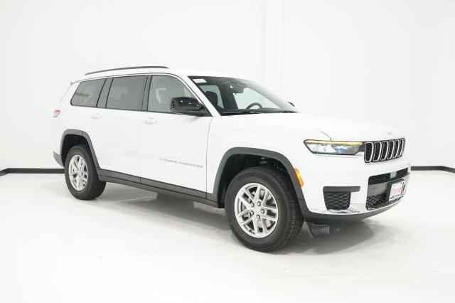 2025 Jeep Grand Cherokee GRAND CHEROKEE L LAREDO 4X2