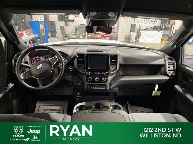 2025 RAM Ram 3500 Chassis Cab RAM 3500 TRADESMAN CREW CAB CHASSIS 4X4 60 CA 2025 RAM Ram 3500 Chassis Cab RAM 3500 TRADESMAN CREW CAB CHASSIS 4X4 60 CA