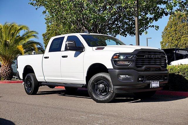 2025 RAM Ram 2500 RAM 2500 TRADESMAN CREW CAB 4X4 64 BOX