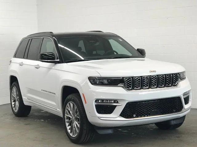 2025 Jeep Grand Cherokee GRAND CHEROKEE SUMMIT 4X4 2025 Jeep Grand Cherokee GRAND CHEROKEE SUMMIT 4X4