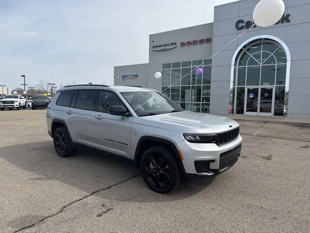 2023 Jeep Grand Cherokee L Altitude 4x4