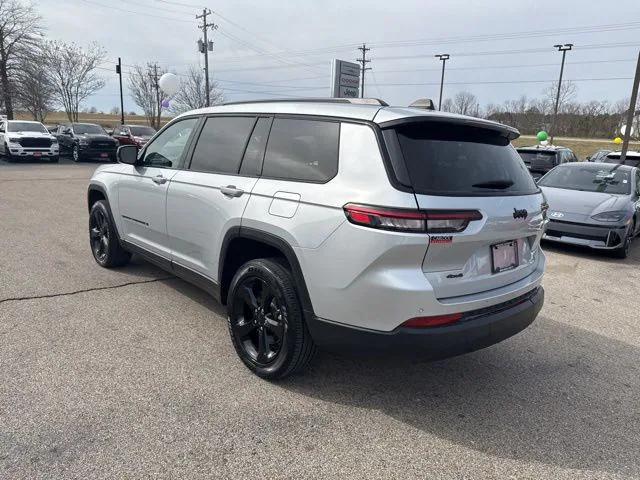 2023 Jeep Grand Cherokee L Altitude 4x4