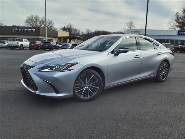 2023 Lexus ES 250 250