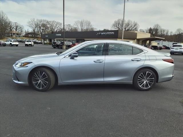 2023 Lexus ES 250 250