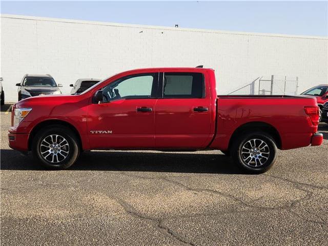 2022 Nissan TITAN Crew Cab SV 4x2