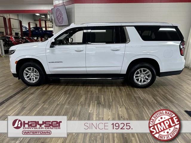 2023 Chevrolet Suburban 4WD LT