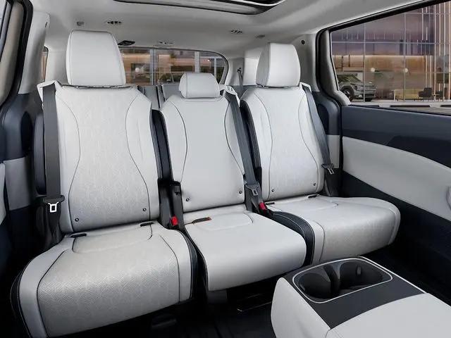 2025 Kia Carnival MPV SX