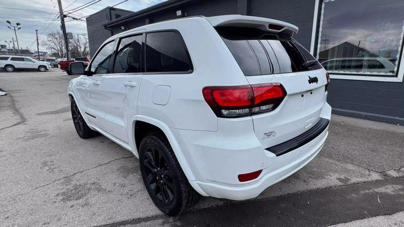 2018 Jeep Grand Cherokee Altitude 4x2